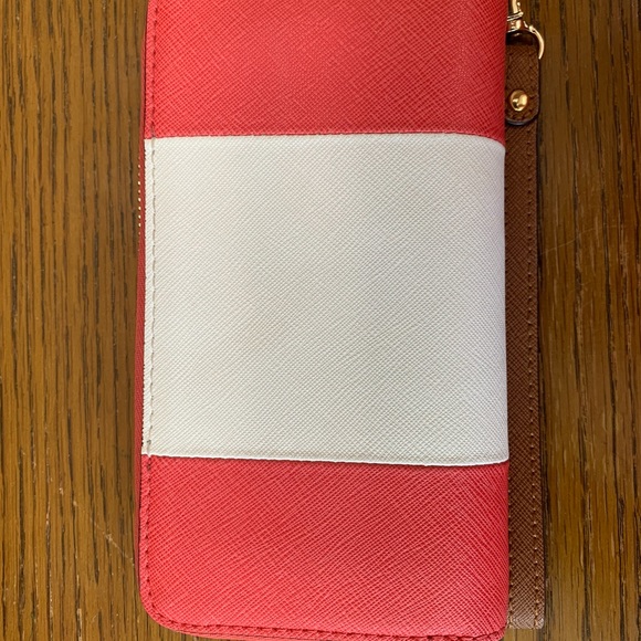 Michael Kors Wallet - Picture 2 of 5